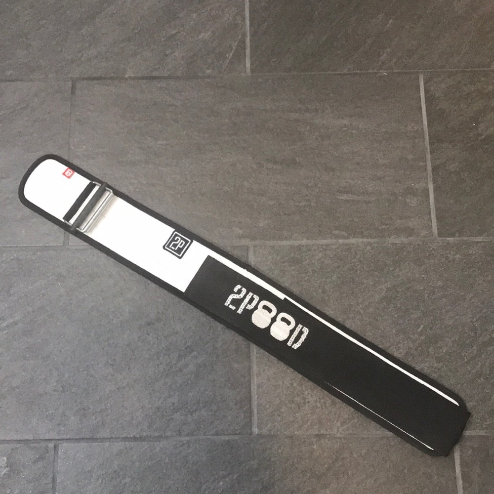 2Pood Black Tie Weightlifting Belt Size Small